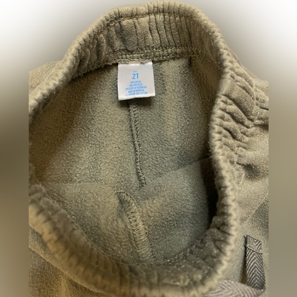 Midwood Brands 2T toddler joggers Hunter green PRELOVED cinch waist and ankles - Picture 3 of 6